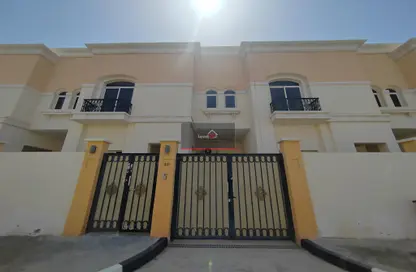 فيلا - 3 غرف نوم - 5 حمامات للايجار في مركز محمد بن زايد - مدينة محمد بن زايد - أبوظبي