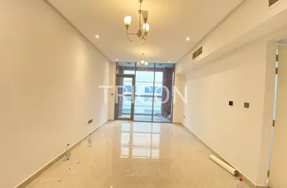 شقة - غرفة نوم - 2 حمامات للايجار في مجمع دبي ريزيدنس - دبي