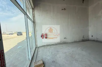 متجر - استوديو - 1 حمام للايجار في الصجعة الصناعية - آلصجعه - الشارقة متجر - استوديو - 1 حمام للايجار في الصجعة الصناعية - آلصجعه - الشارقة