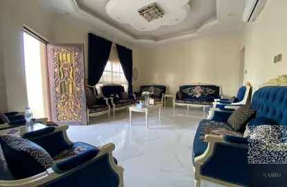 شقة - 5 غرف نوم - 6 حمامات للبيع في 2 المويهات - المويهات - عجمان شقة - 5 غرف نوم - 6 حمامات للبيع في 2 المويهات - المويهات - عجمان