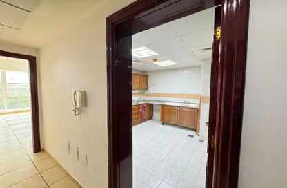 Apartment - 2 Bedrooms - 4 Bathrooms for rent in Hai Al Murabbaa - Central District - Al Ain