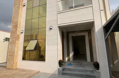Villa - 5 Bedrooms - 6 Bathrooms for sale in Al Mowaihat 3 - Al Mowaihat - Ajman