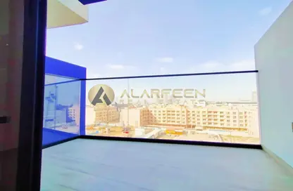 Apartment - 1 Bedroom - 2 Bathrooms for rent in Binghatti Crest - Jumeirah Village Circle - Dubai