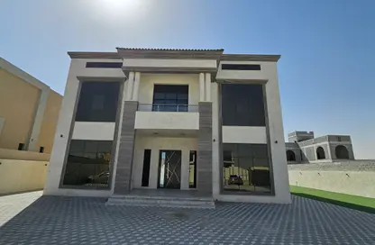 Villa - 5 Bedrooms - 6 Bathrooms for rent in Al Aweer 1 - Al Aweer - Dubai