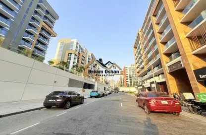 Shop - Studio - 1 Bathroom for rent in AZIZI Riviera - Meydan One - Meydan - Dubai