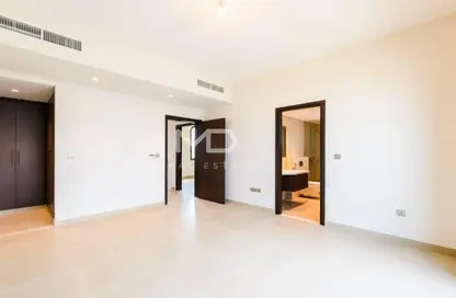 Townhouse - 2 Bedrooms - 3 Bathrooms for rent in Bloom Living - Zayed City (Khalifa City C) - Khalifa City - Abu Dhabi