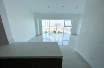 شقة - 1 حمام للايجار في الهديل - البندر - شاطئ الراحة - أبوظبي