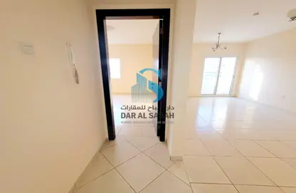 شقة - غرفة نوم - 2 حمامات للايجار في مساكن النهضة - النهدة - الشارقة