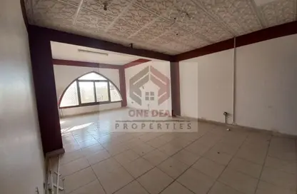Villa - Studio - 4 Bathrooms for rent in Al Mutarad - Al Ain