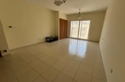 شقة - 1 حمام للايجار في مابل 2 - حدائق الإمارات 2 - قرية الجميرا سركل - دبي