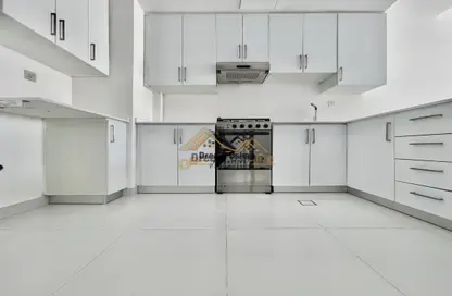 Apartment - 1 Bedroom - 2 Bathrooms for rent in Dilan Tower - Culture Village - Dubai