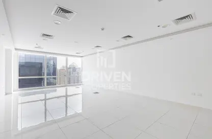 مكتب - استوديو للبيع في برج تماني - الخليج التجاري - دبي