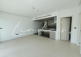 Empty Room image for: Apartment - 1 bedroom - 2 bathrooms for rent in West Avenue Tower - Dubai Marina - Dubai, Image 1
