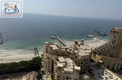 شقة - 3 غرف نوم - 3 حمامات للايجار في مساكن كورنيش عجمان - طريق كورنيش عجمان - عجمان
