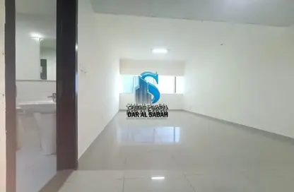 شقة - 1 حمام للايجار في مجمع النهدة السكني - النهدة - الشارقة