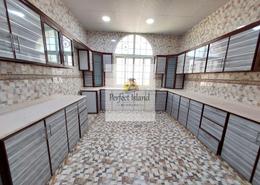 Apartment - 3 bedrooms - 3 bathrooms for rent in Shakhbout City - Abu Dhabi