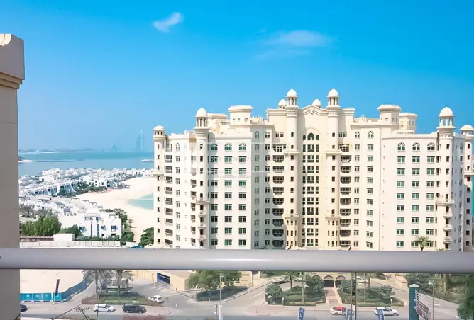 Penthouse - 4 Bedrooms - 6 Bathrooms for sale in Al Hallawi - Shoreline Apartments - Palm Jumeirah - Dubai