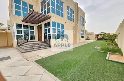 Villa - 4 Bedrooms - 6 Bathrooms for rent in Al Hooshi Villas - Hoshi - Al Badie - Sharjah