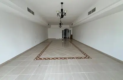 Apartment - 3 Bedrooms - 4 Bathrooms for rent in Al Taawun Street - Al Taawun - Sharjah