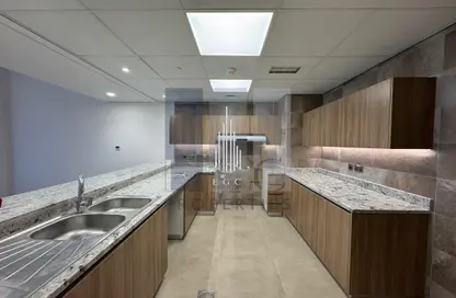 Apartment - 2 Bedrooms - 3 Bathrooms for rent in Electra Tower - Electra Street - Abu Dhabi