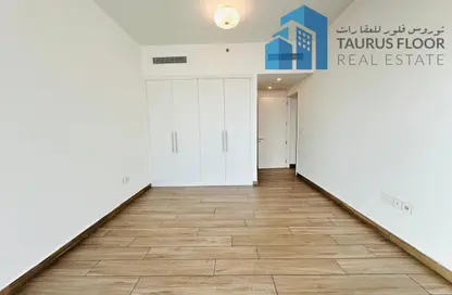 Apartment - 1 Bedroom - 2 Bathrooms for rent in Jumeirah Garden City - Al Satwa - Dubai
