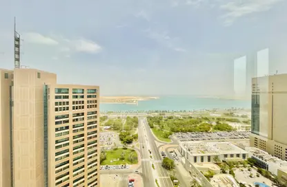 شقة - 3 غرف نوم - 4 حمامات للايجار في برج الريم - شارع الكورنيش - أبوظبي