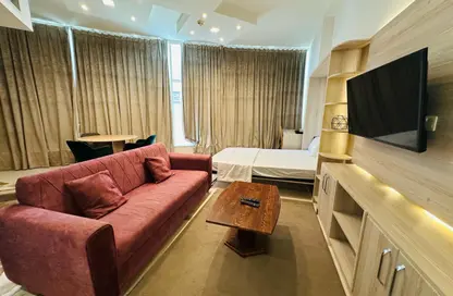 Apartment - Studio - 1 Bathroom for rent in Zenith A2 Tower - Zenith Towers - Dubai Sports City - Dubai