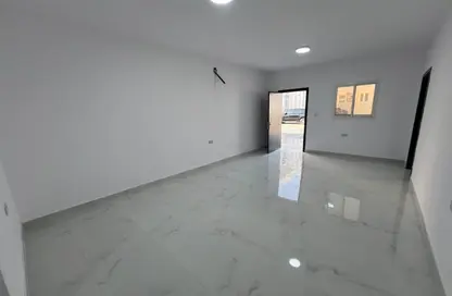 شقة - 2 غرف نوم - 2 حمامات للايجار في SHM12 - الشوامخ - أبوظبي