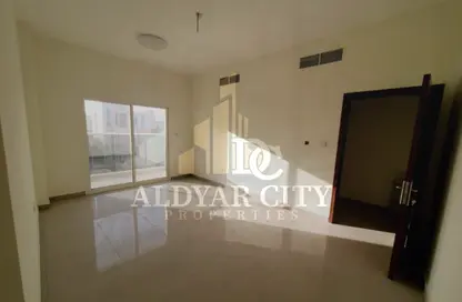 Apartment - 2 Bedrooms - 3 Bathrooms for rent in Al Rumailah building - Al Rumailah 2 - Al Rumaila - Ajman