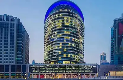 Apartment - 1 Bedroom - 2 Bathrooms for rent in Bay's Edge - Business Bay - Dubai