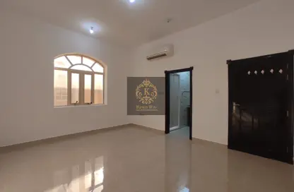 Apartment - Studio - 1 Bathroom for rent in Mohamed Bin Zayed City Villas - Mohamed Bin Zayed City - Abu Dhabi