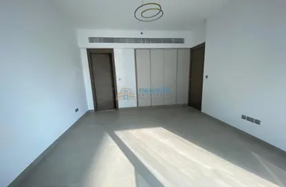 شقة - غرفة نوم - 2 حمامات للبيع في بلوبيل ريزيدنس - منطقة 11 - قرية الجميرا سركل - دبي