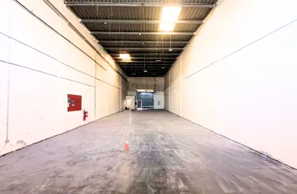 Warehouse - Studio - 1 Bathroom for rent in Al Quoz Industrial Area 1 - Al Quoz Industrial Area - Al Quoz - Dubai