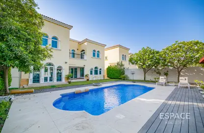 Villa - 3 Bedrooms - 4 Bathrooms for rent in Legacy - Jumeirah Park - Dubai