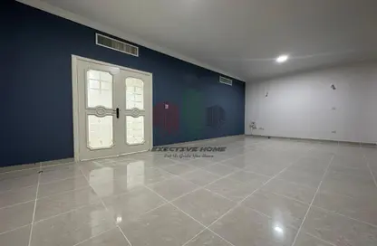 Empty Room image for: Apartment - 2 Bedrooms - 2 Bathrooms for rent in Hassan Ibrahim Al Fardan - Airport Road - Abu Dhabi, Image 1