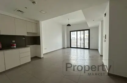 Apartment - 1 Bedroom - 1 Bathroom for rent in Hayat Boulevard-1B - Hayat Boulevard - Town Square - Dubai
