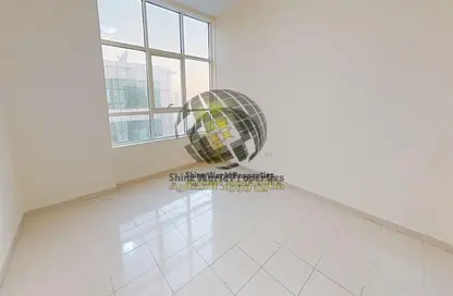 دوبلكس - 2 غرف نوم - 4 حمامات للبيع في أورينت تاور 1 - أورينت تاور - البستان - عجمان
