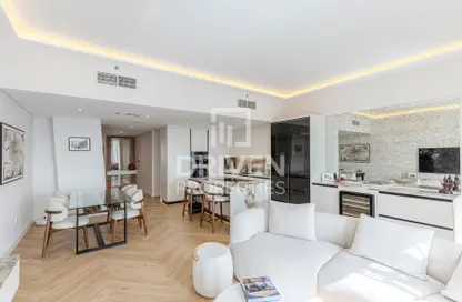 Apartment - 2 Bedrooms - 2 Bathrooms for sale in Cayan Tower - Dubai Marina - Dubai