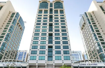 Apartment - 1 Bedroom - 1 Bathroom for rent in Liwa Centre Tower 3 - Liwa Centre Towers - Hamdan Street - Abu Dhabi