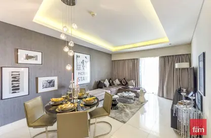 النزل و الشقق الفندقية - غرفة نوم - 2 حمامات للايجار في تاور A - داماك تاورز من باراماونت - الخليج التجاري - دبي