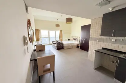 شقة - 1 حمام للايجار في الجسر - مدينة دبي الرياضية - دبي