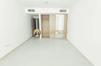 شقة - غرفة نوم - 2 حمامات للايجار في مبني اوكسفورد - قرية الجميرا سركل - دبي شقة - غرفة نوم - 2 حمامات للايجار في مبني اوكسفورد - قرية الجميرا سركل - دبي