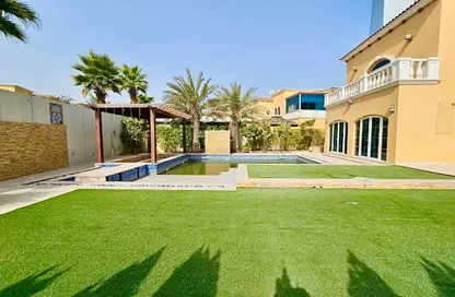 Villa - 5 Bedrooms - 6 Bathrooms for rent in Legacy - Jumeirah Park - Dubai
