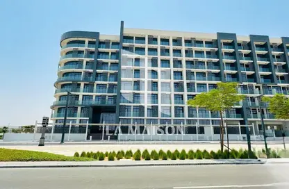 Apartment - Studio - 1 Bathroom for rent in The Gate - Masdar City - Abu Dhabi