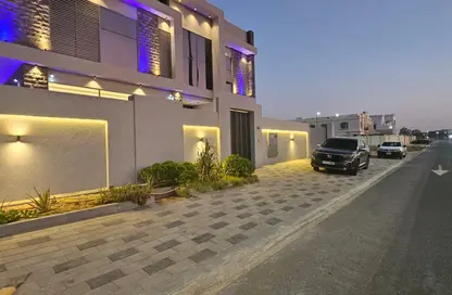 Villa - 5 Bedrooms - 6 Bathrooms for sale in Hoshi - Al Badie - Sharjah