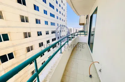 Apartment - 1 Bedroom - 2 Bathrooms for rent in Saeed Tower 1 - Saeed Towers - Sheikh Zayed Road - Dubai