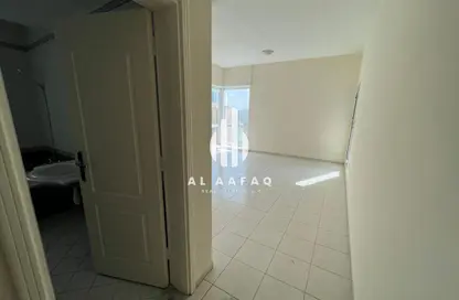 شقة - 3 غرف نوم - 4 حمامات للايجار في المجاز 2 - المجاز - الشارقة