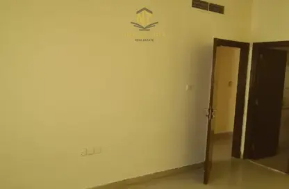 Apartment - 1 Bedroom - 2 Bathrooms for rent in Al Thani Building - Al Khan - Sharjah