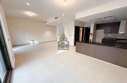 Townhouse - 3 Bedrooms - 4 Bathrooms for rent in Bloom Living - Zayed City (Khalifa City C) - Khalifa City - Abu Dhabi