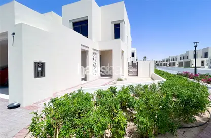 Villa - 4 Bedrooms - 4 Bathrooms for rent in Reem Townhouses - Town Square - Dubai